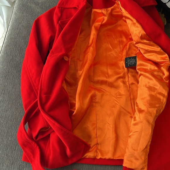 Red jacket - Picture 3 of 3